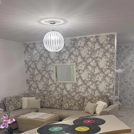 Jaervekuela Apartament *